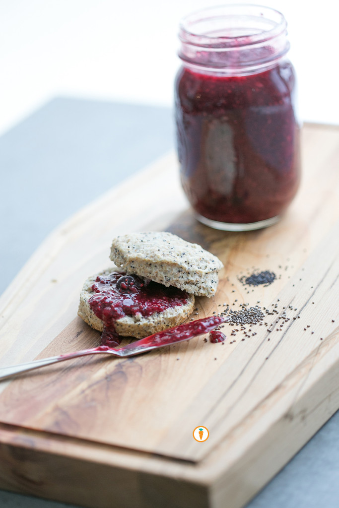 Biscuit_with jar of spread